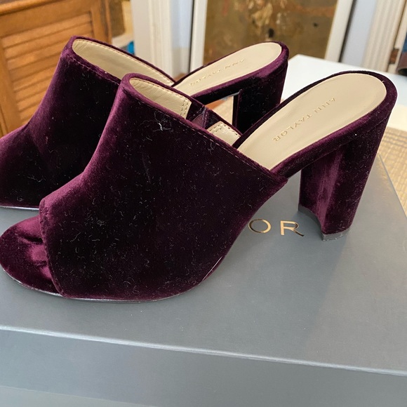 Ann Taylor Hayden Italian Velvet Heeled Mule -Wine - Picture 2 of 6